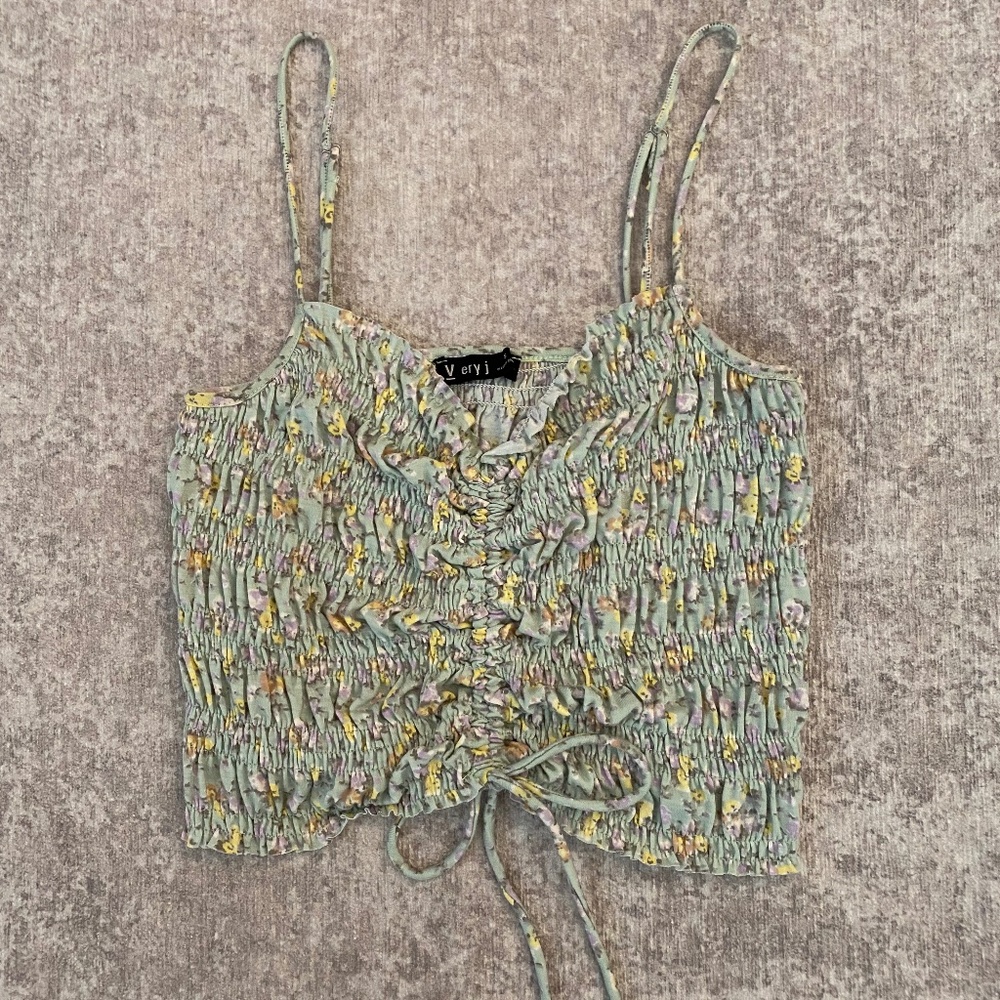 Pink Lily Cropped Floral Cinched Top (S)